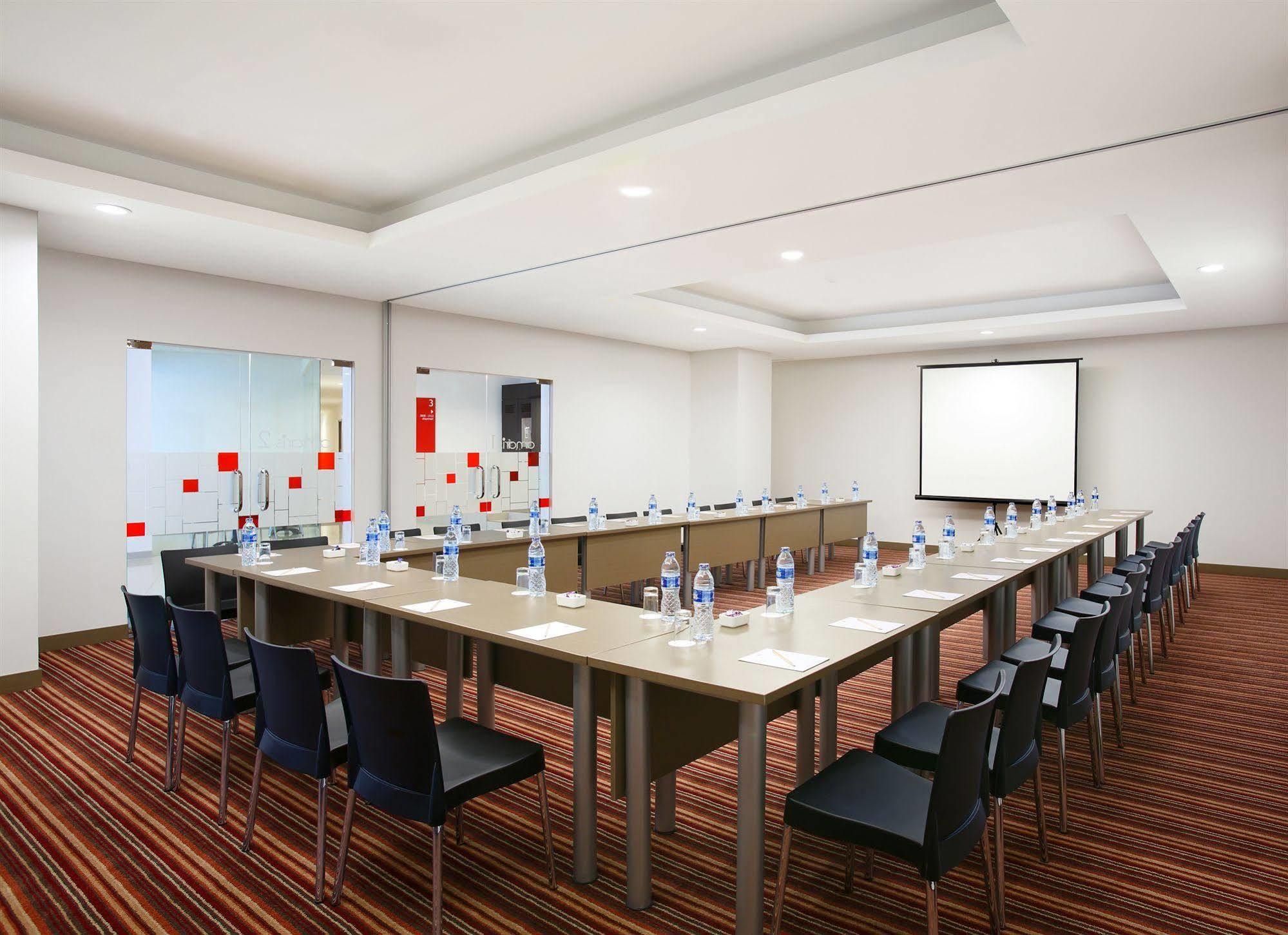 ג'קרטה Amaris Hotel Seasons City מראה חיצוני תמונה